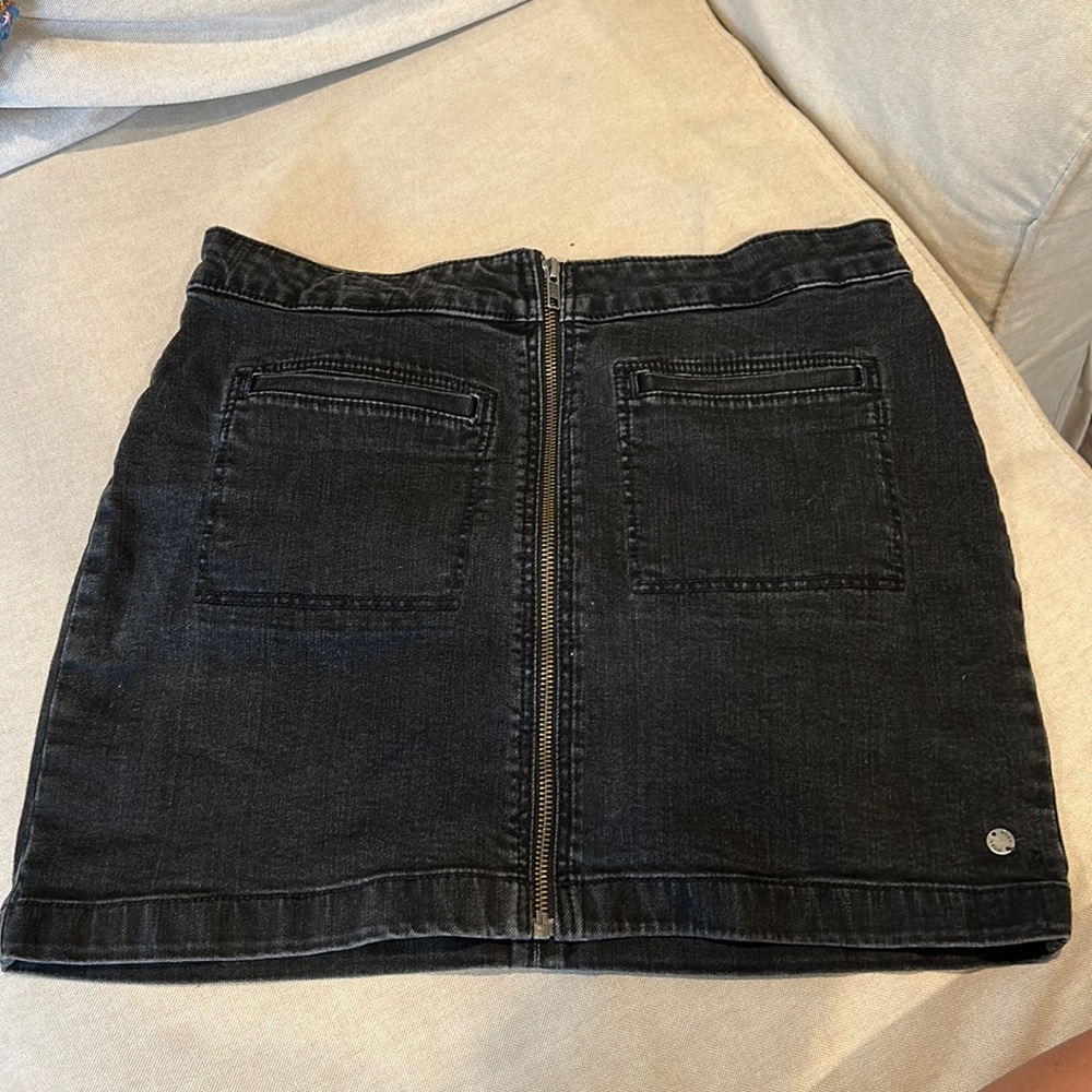 Roxy skirt